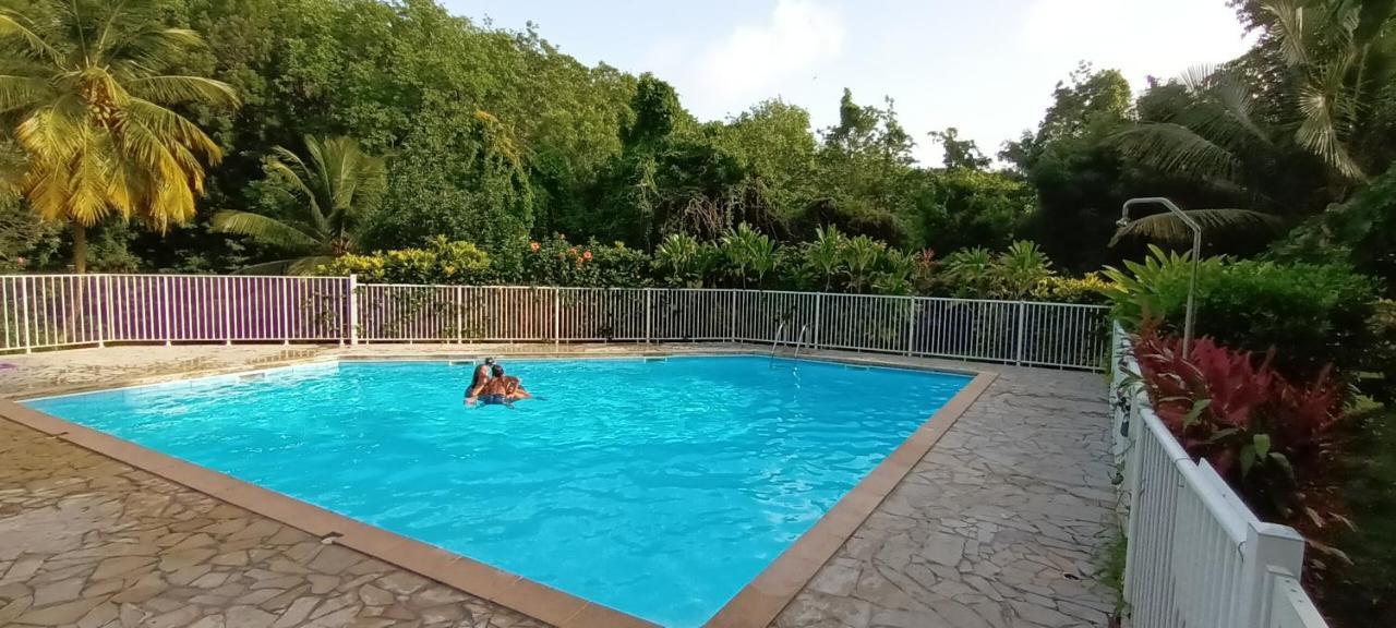Superbe Appartement Vue Sur Mer Sainte-Anne Eksteriør bilde